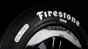 Подробнее о статье Технология Bridgestone Enliten будет протестирована на гоночных шинах серии Firestone Firehawk