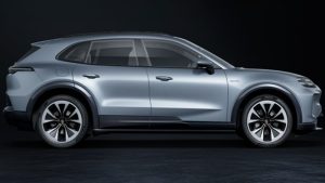 Подробнее о статье В комплектацию Porsche Cayenne Electric войдут две модели шин Yokohama