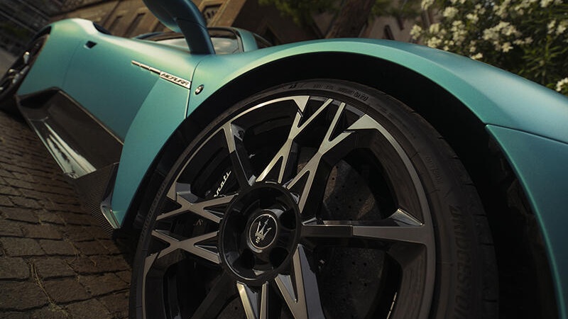 Подробнее о статье Bridgestone будет поставлять шины Potenza Sport для нового суперкара Maserati MCPURA
